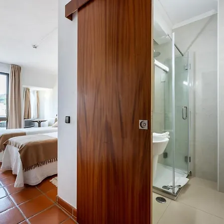 Отель Residencial 3*