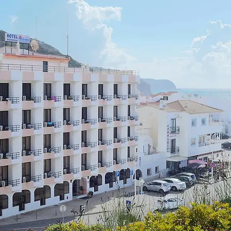 Salema Beach Hotel Отель 3*