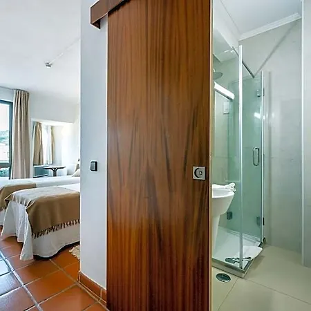 Salema Beach Hotel サレマ